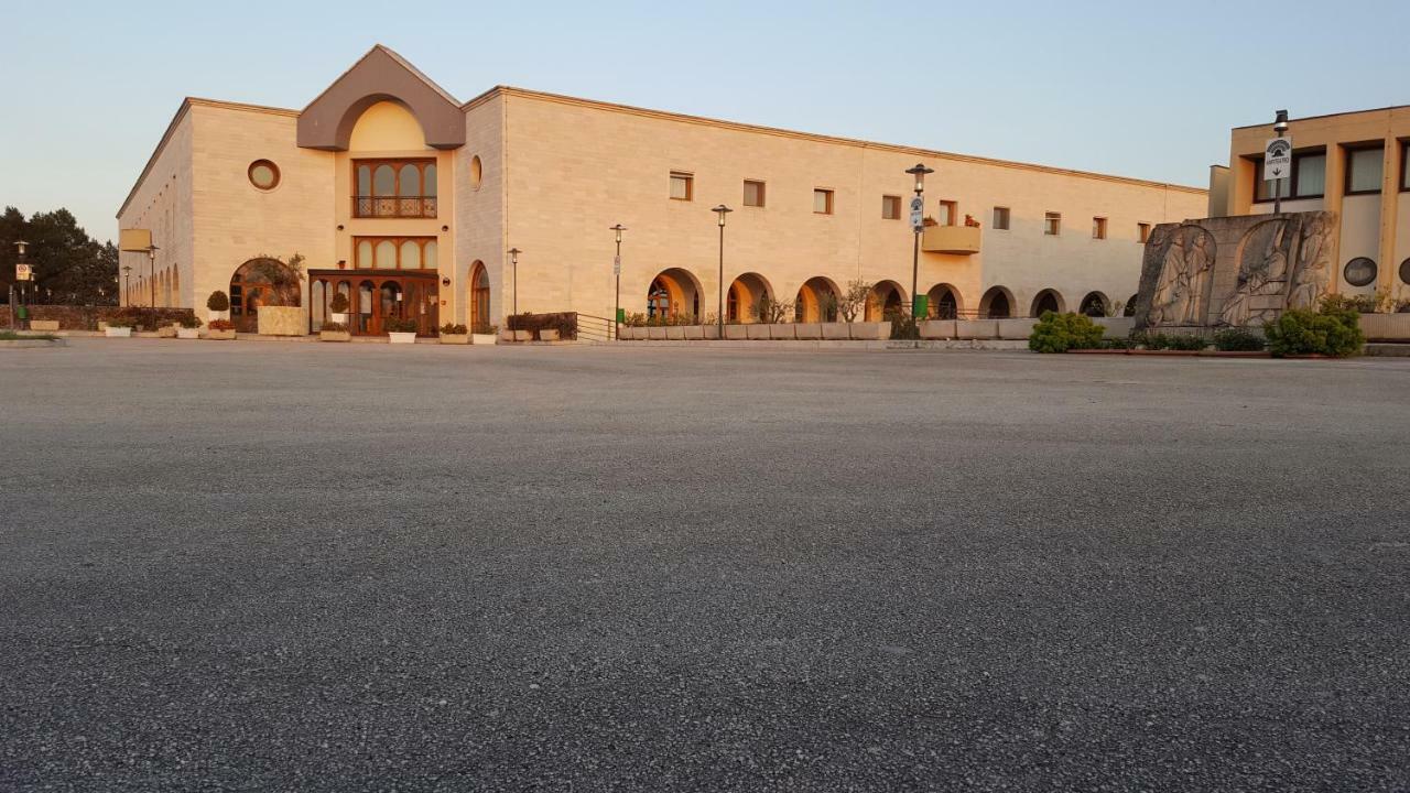 Casa Per Ferie Benedetto XIII Otel Gravina in Puglia Dış mekan fotoğraf